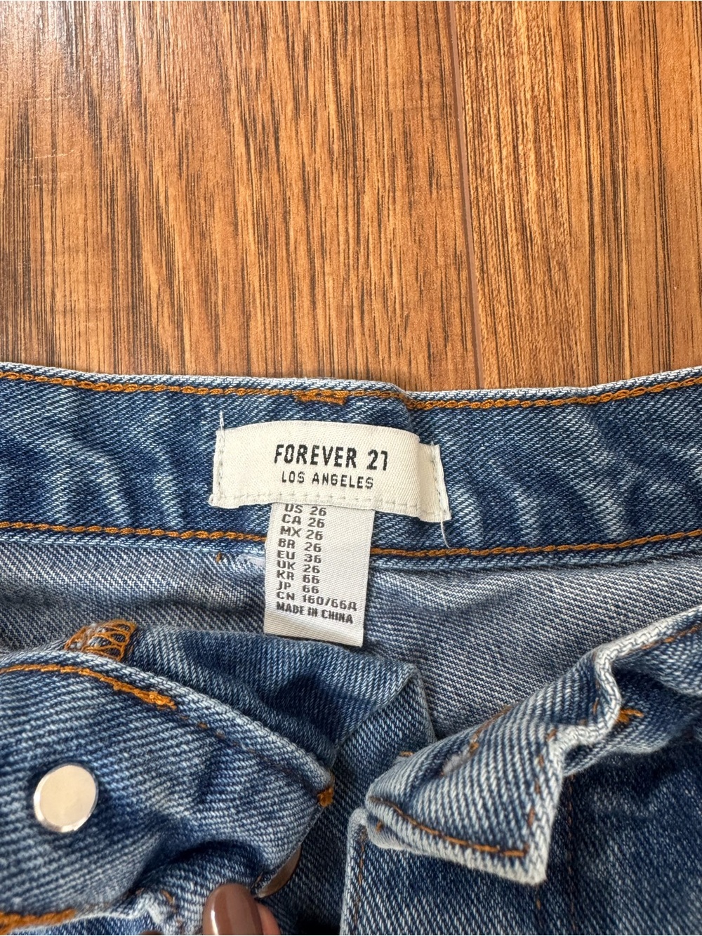 Medium wash 2” denim shorts - Picture 4 of 4